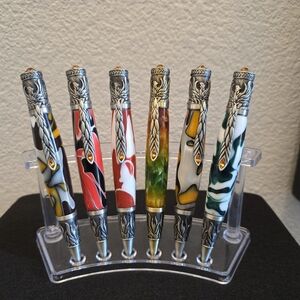 Elegant Multicolor Art Pens